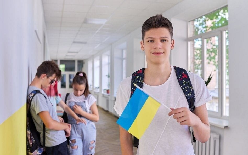 Uczniowie - cudzoziemcy w polskich szkołach w roku szkolnym 2024/2025. Nowy raport CEO i IRC