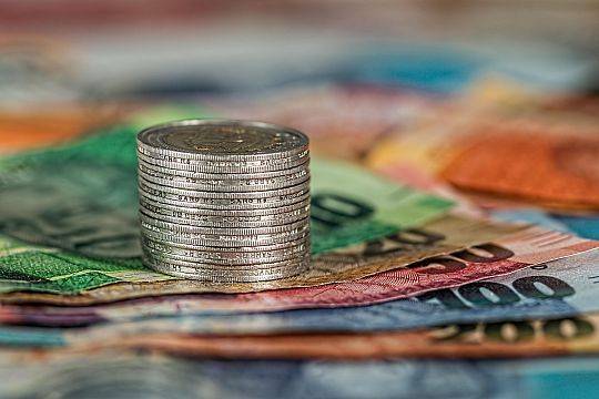 Edukacja Ekonomiczna w szkołach podstawowych w opinii studentów I roku (raport z badania)