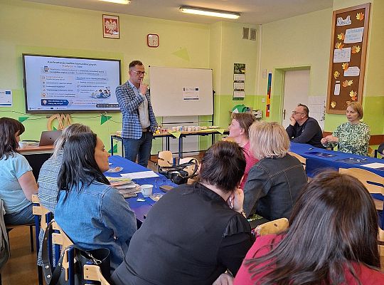 Szkolenia terenowe: Pułapki perfekcjonizmu i lęku przed porażką. Jak poprzez rozwój komunikacji zwiększyć skuteczność pracy nauczyciela i wspierać rozwój zawodowy?