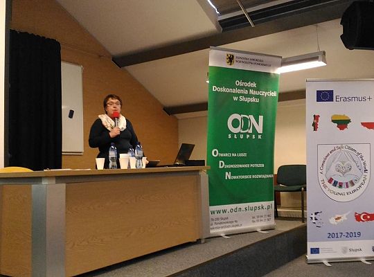 Erasmus+ w pytaniach i odpowiedziach - materiały pokonferencyjne